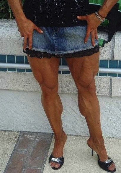 woman_with_very_muscular_legs.jpeg
